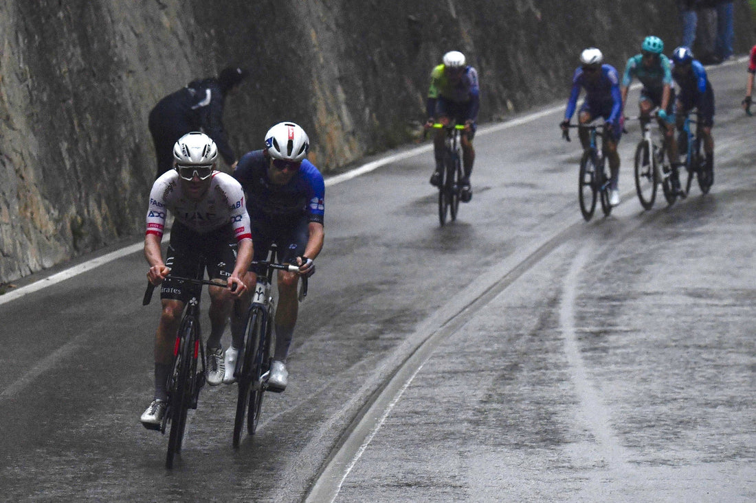 GIRO DEL VENETO 2024, STRONG È PIÙ FORTE DELLA PIOGGIA